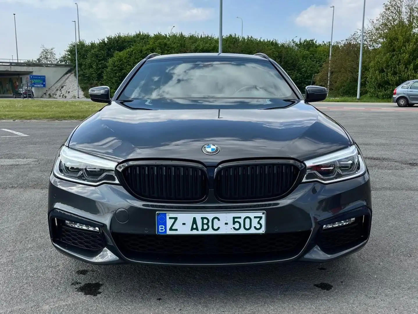 BMW 530 530i Touring Aut. Grey - 1