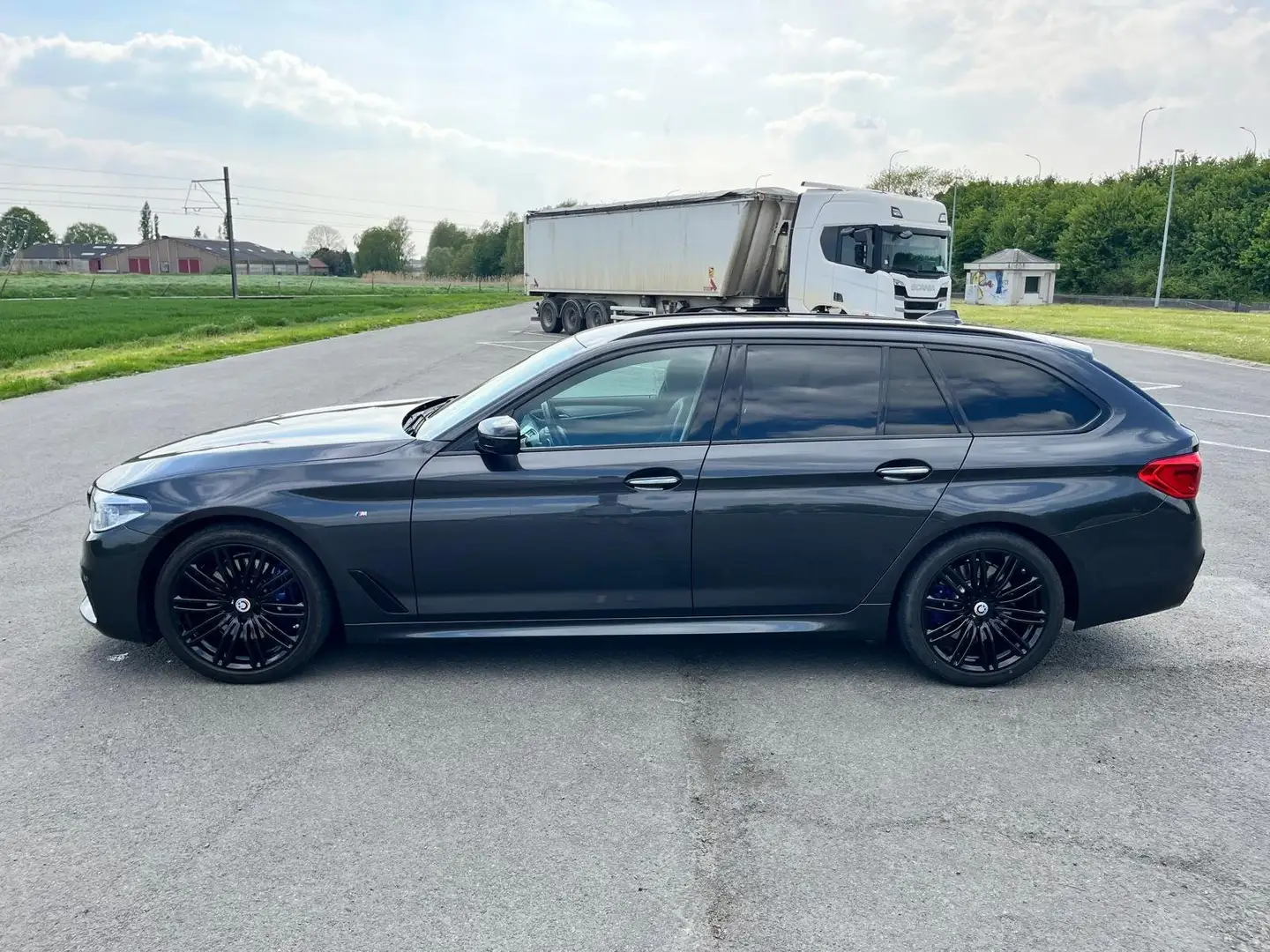 BMW 530 530i Touring Aut. Grey - 2