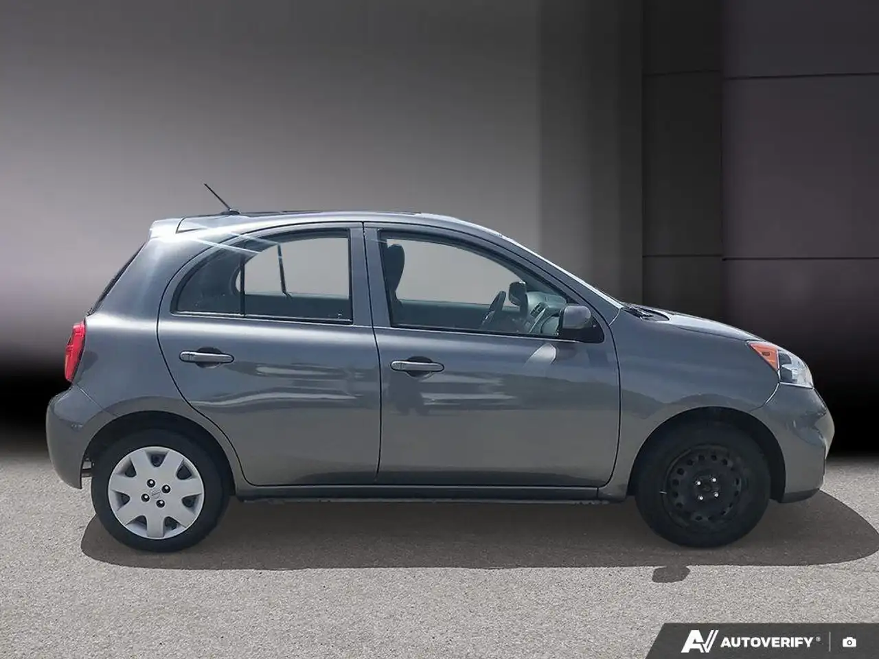 Nissan Micra снимка Nissan Micra