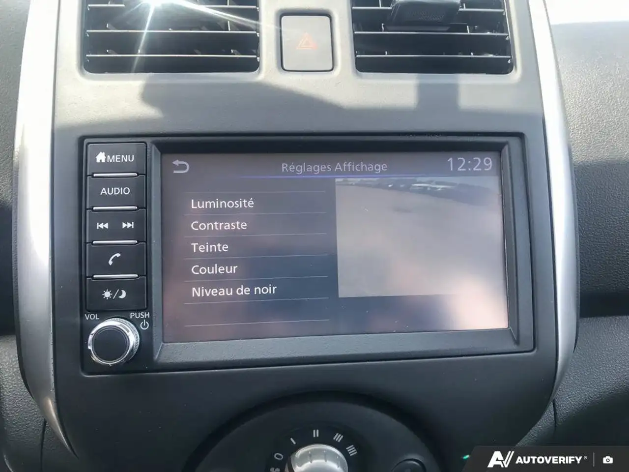Nissan Micra снимка Nissan Micra