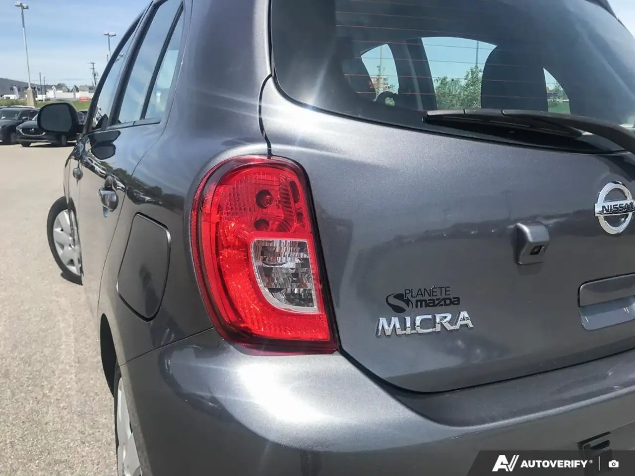 Nissan Micra снимка Nissan Micra