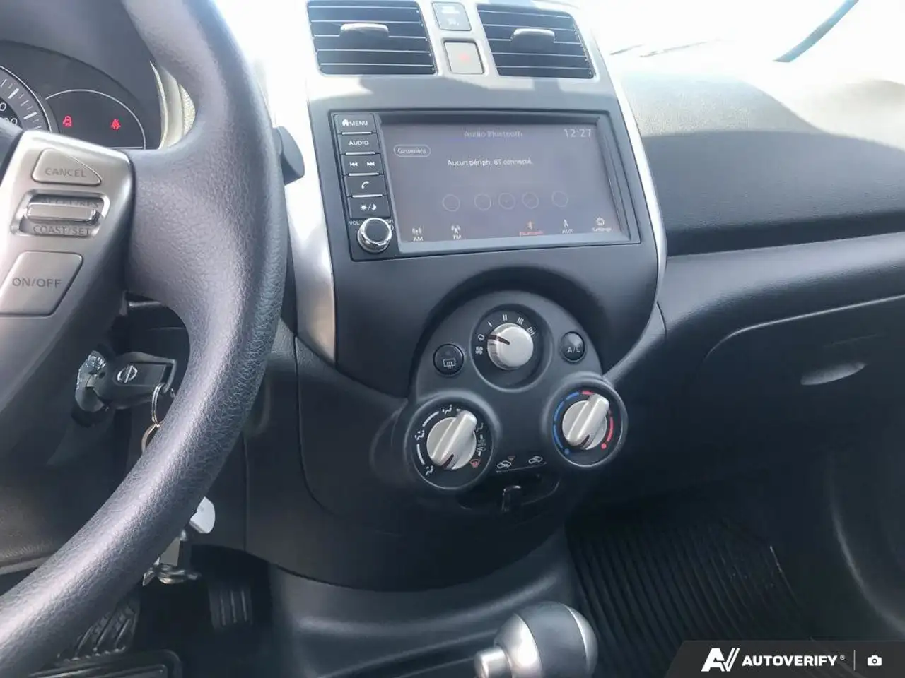 Nissan Micra снимка Nissan Micra