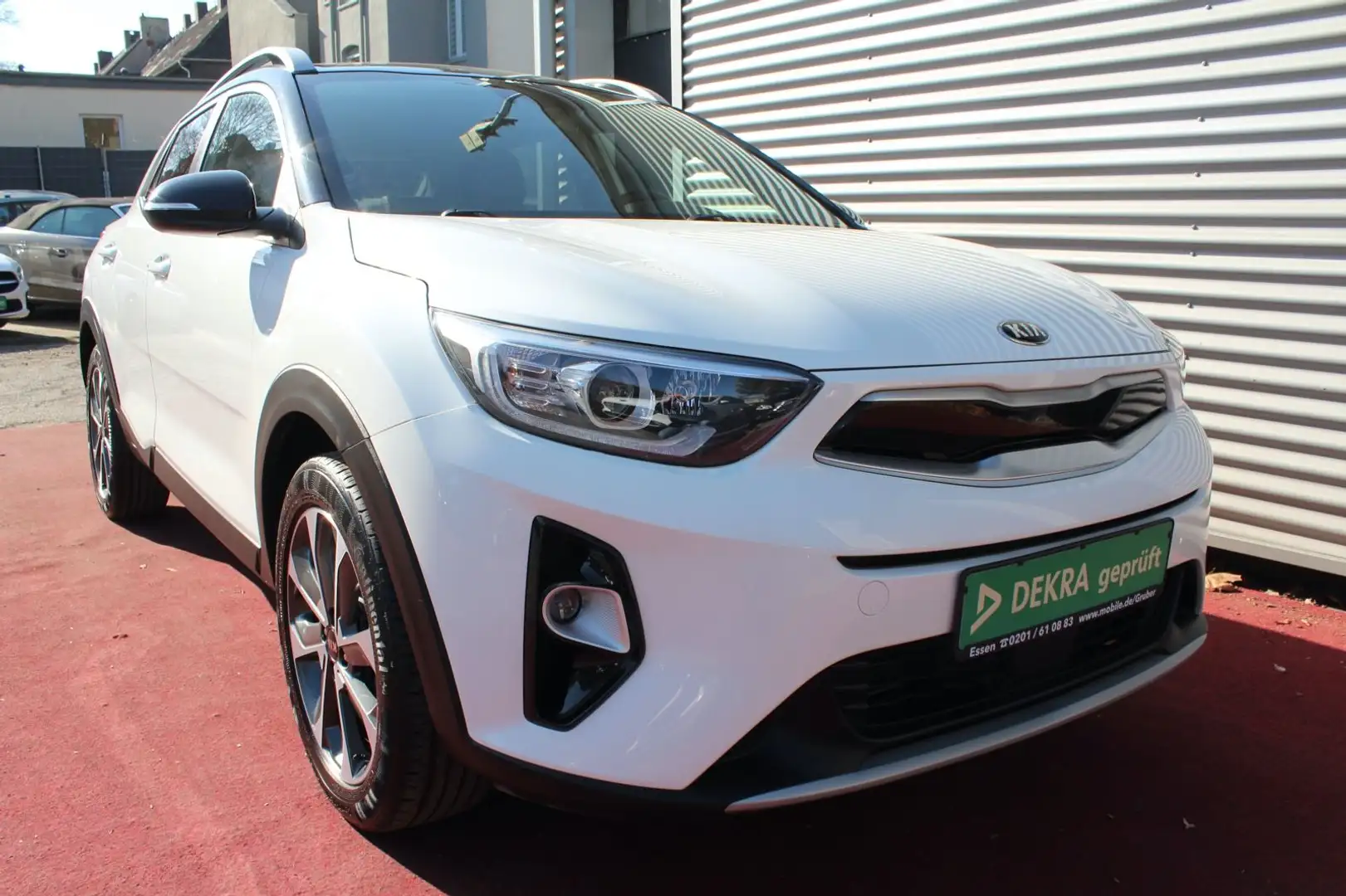Kia Stonic STONIC 1.0 SPIRIT KLIMA NAVIGATION PDC KAMERA Schwarz - 2