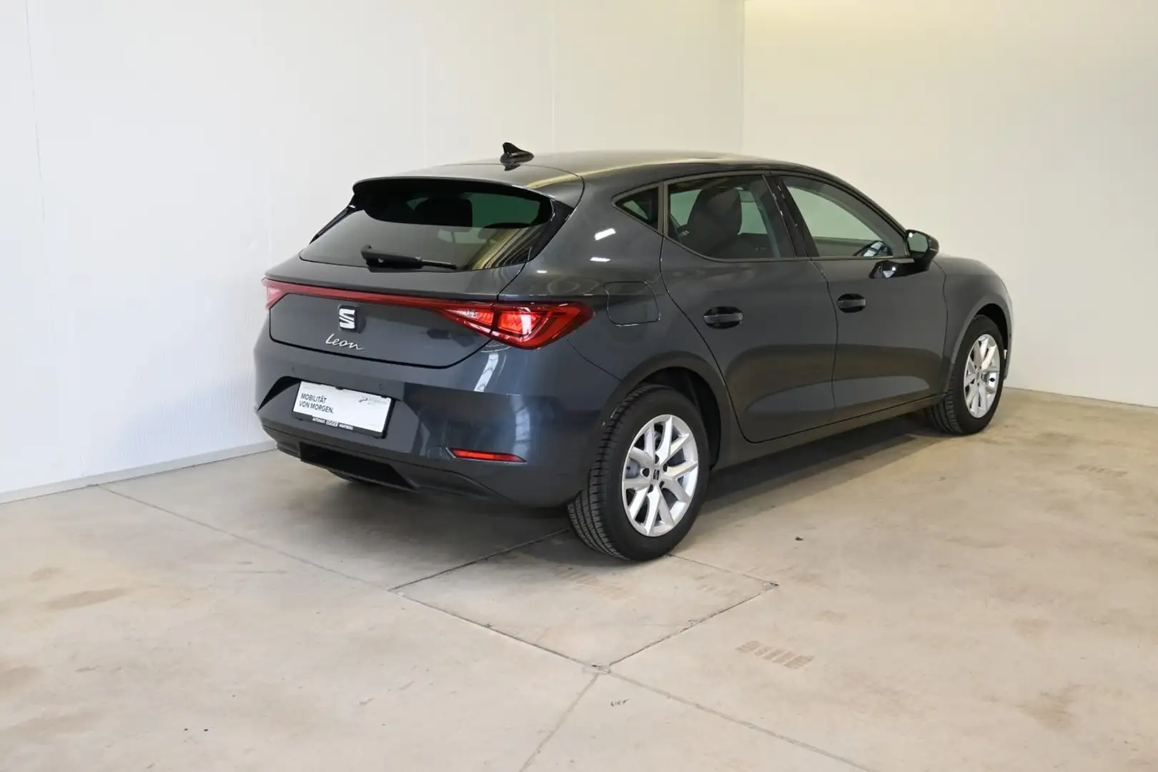 SEAT Leon Style Edition 1.5 TSI 115 PS Gris - 2
