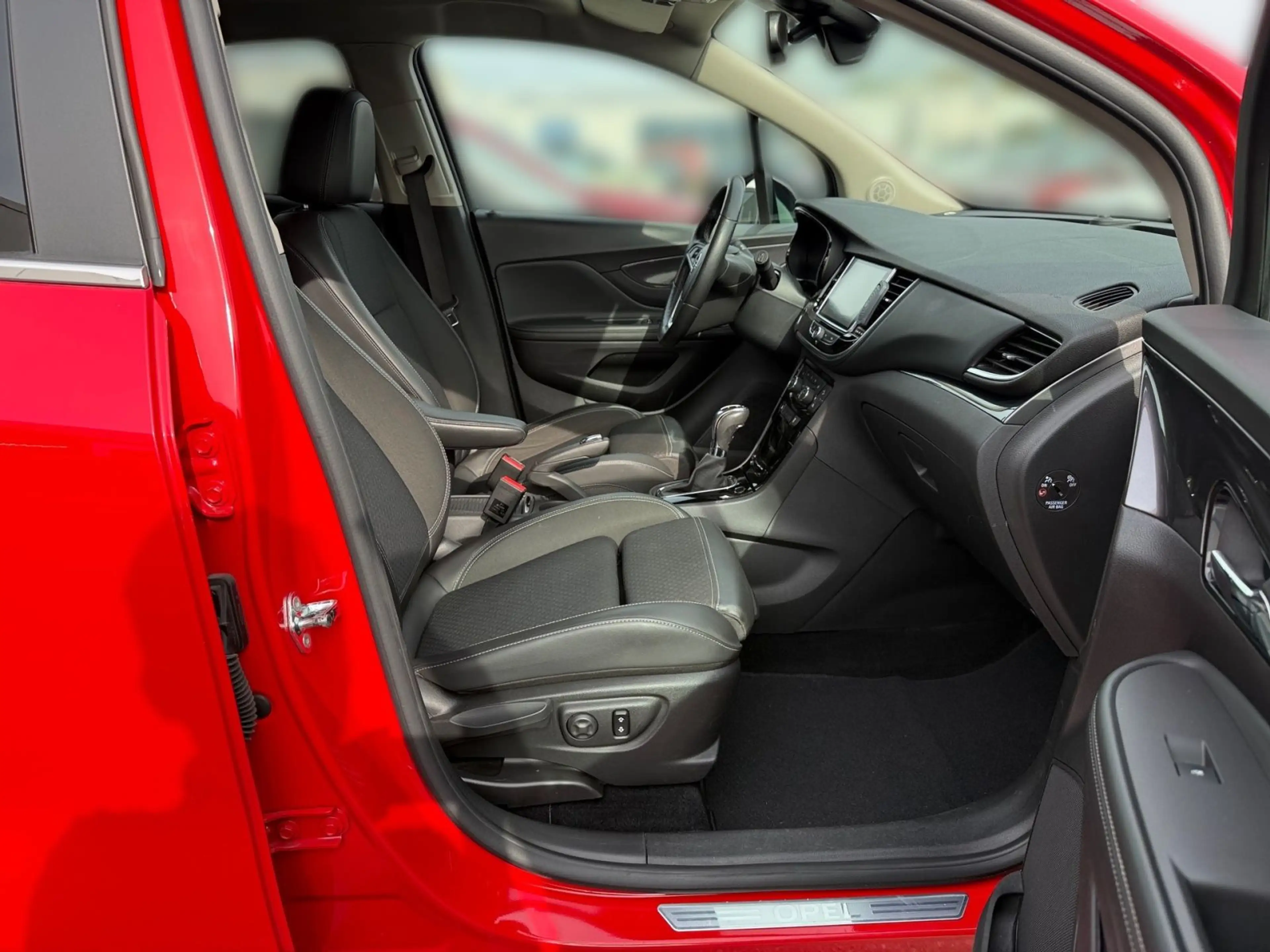 Opel Mokka X 1.4 SIDI Turbo Color Innovation 4x4 — photo 14