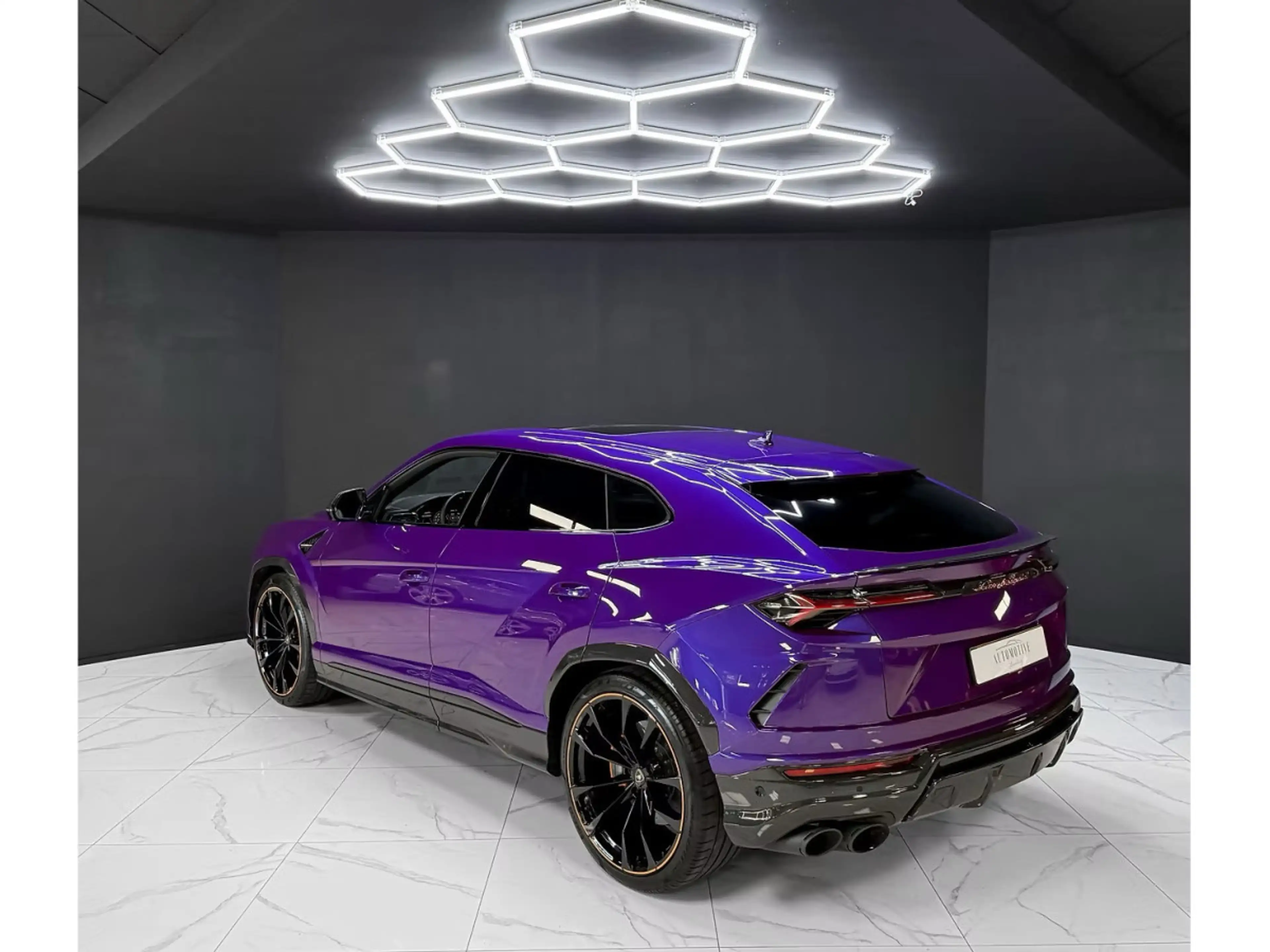 Lamborghini Urus FULL PPF / B&O 3D / FULL CARBON / WARRANTY 2027 / — photo 3