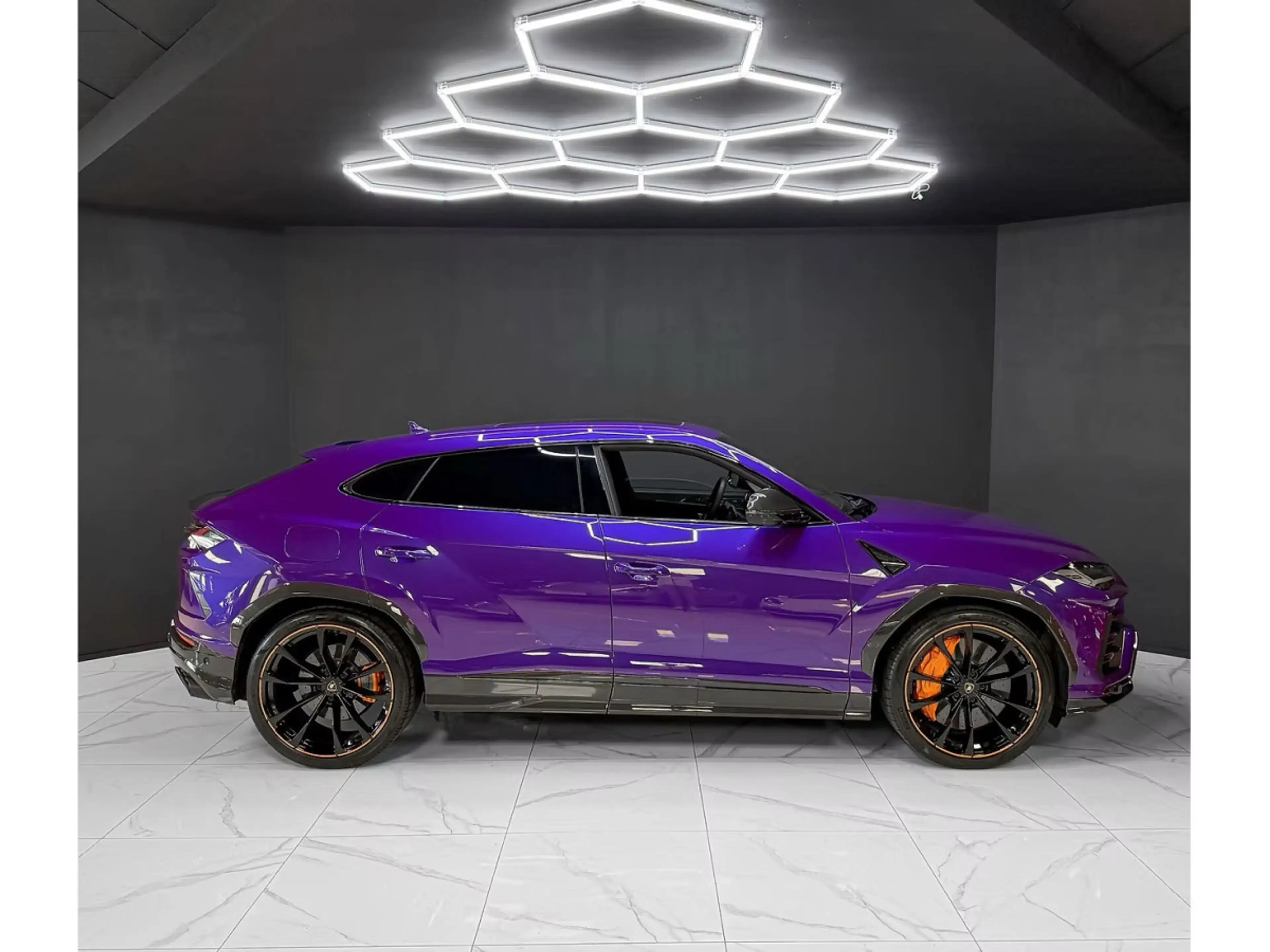 Lamborghini Urus FULL PPF / B&O 3D / FULL CARBON / WARRANTY 2027 / — photo 6