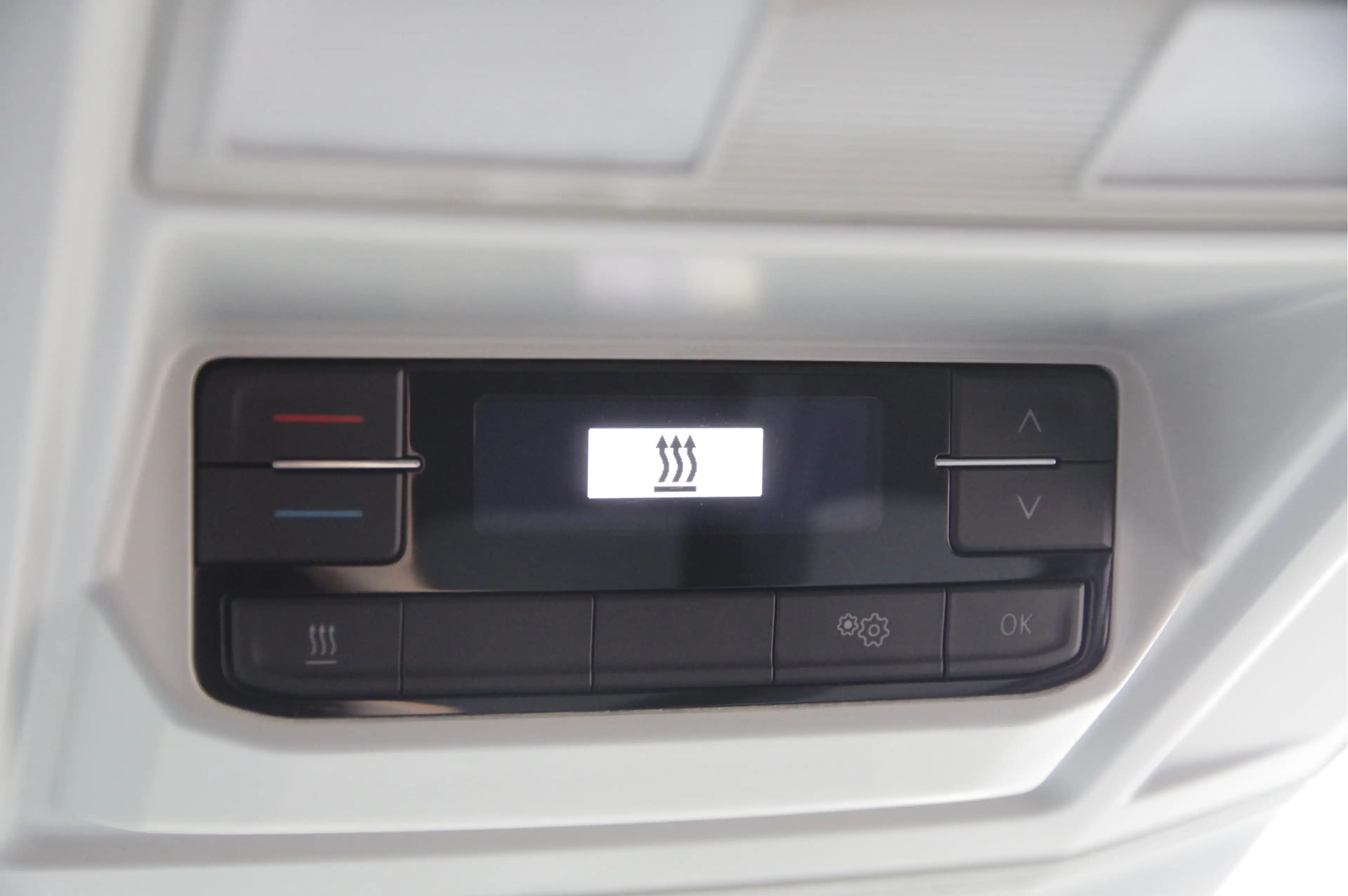 Volkswagen Crafter 35 2.0 TDI L3H3(L2H2) 3-ZITS, 177PK AUT. LED, ADAP — photo 30