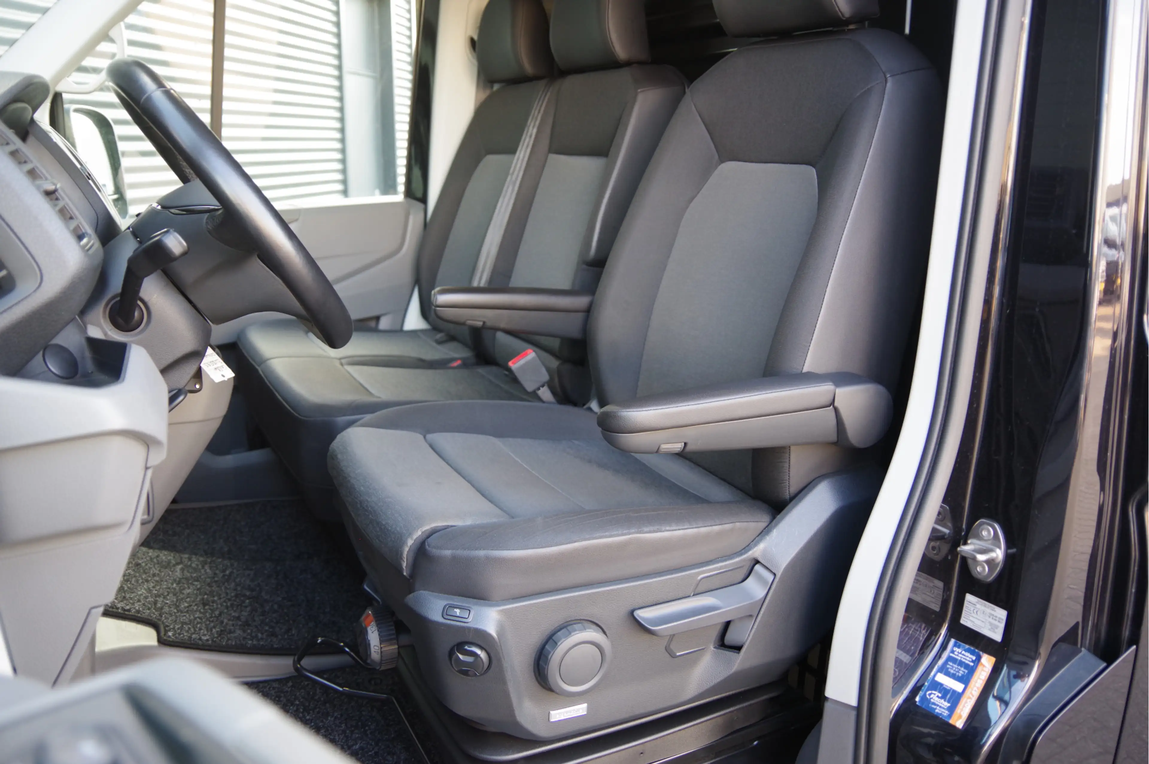 Volkswagen Crafter 35 2.0 TDI L3H3(L2H2) 3-ZITS, 177PK AUT. LED, ADAP — photo 9