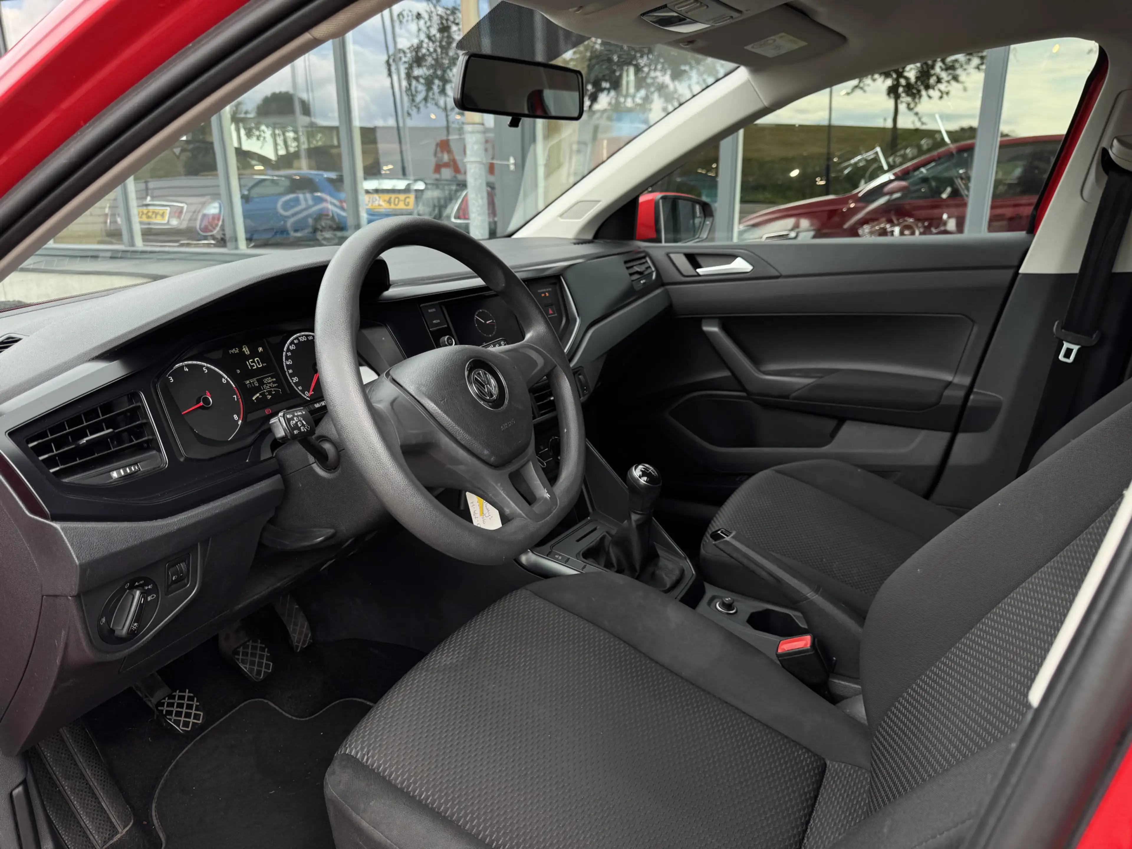 Volkswagen Polo 1.0 MPI Comfortline — photo 8
