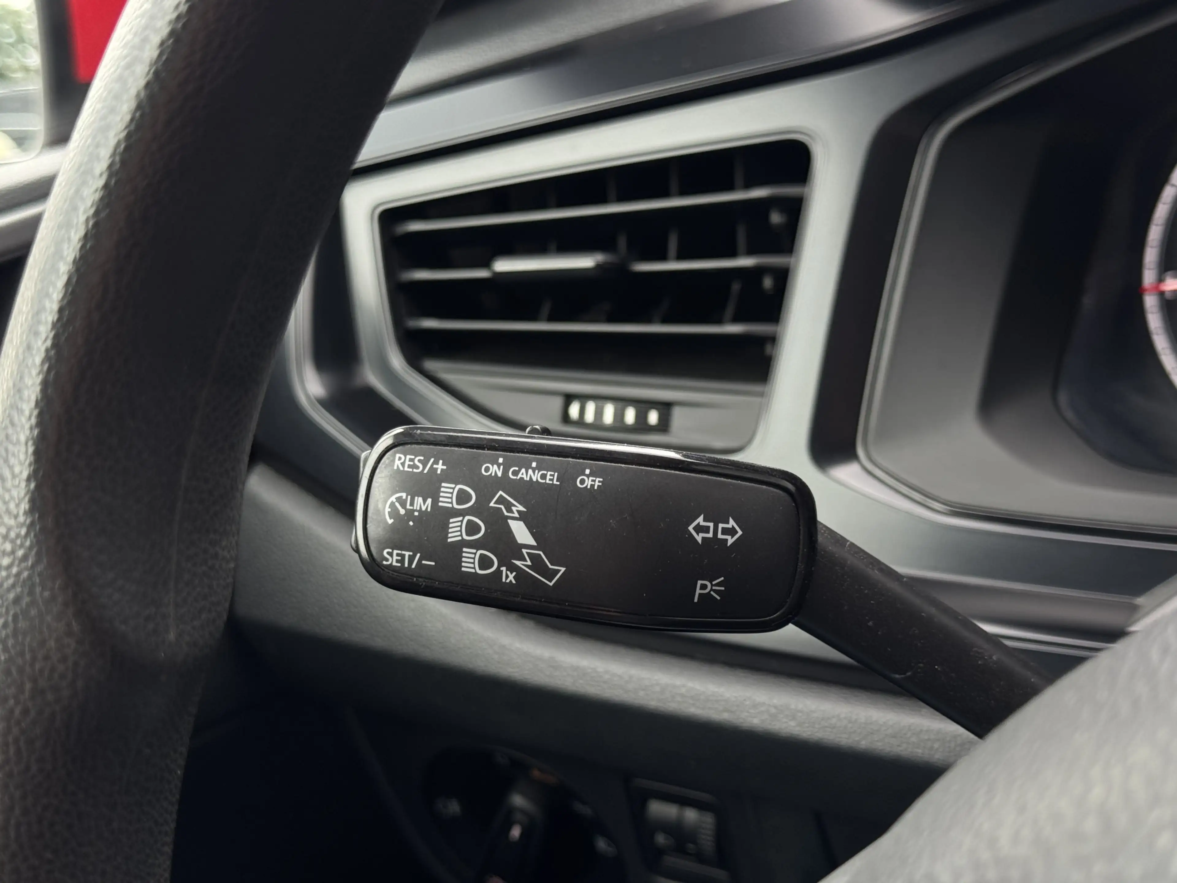 Volkswagen Polo 1.0 MPI Comfortline — photo 11