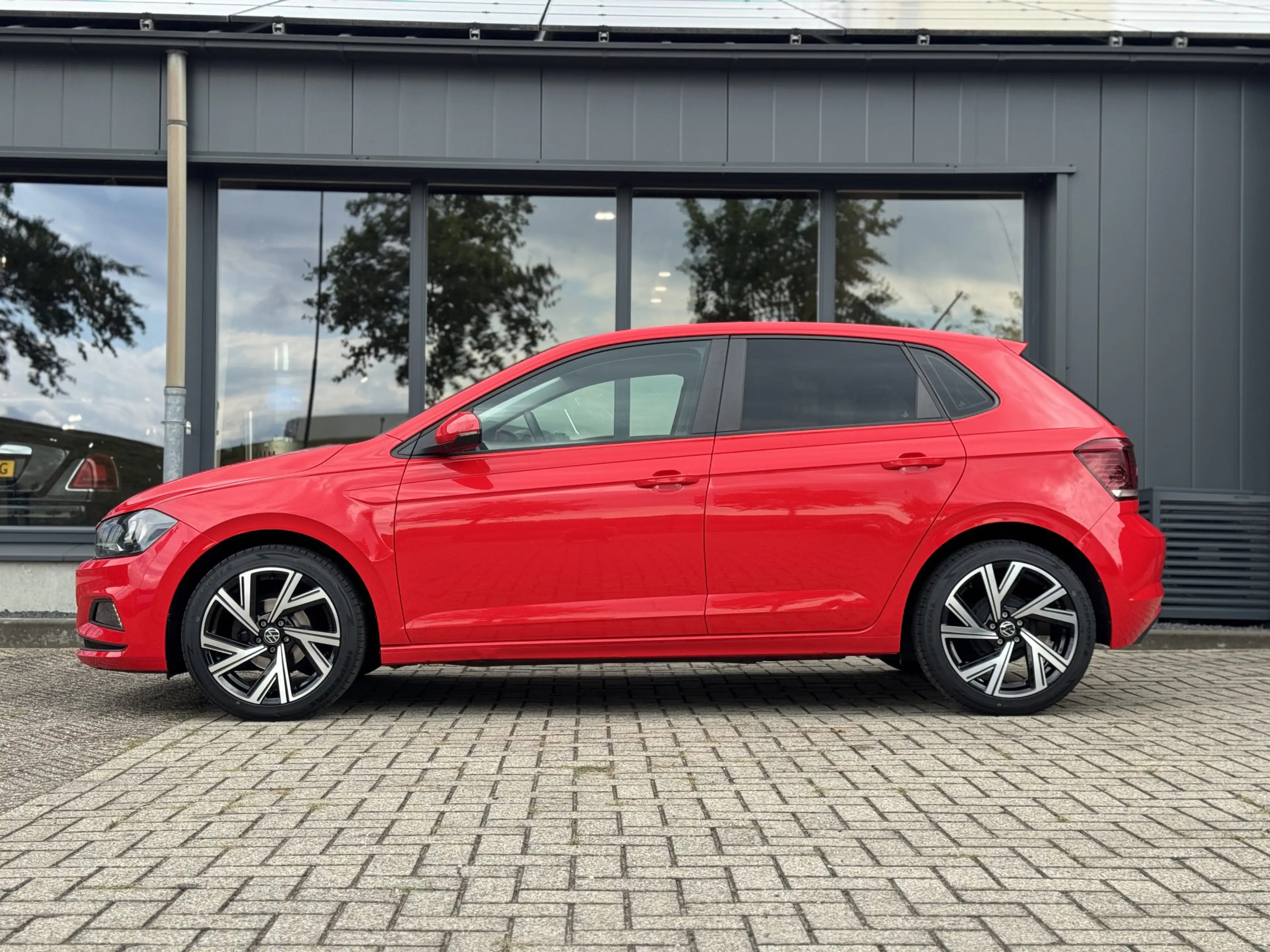 Volkswagen Polo 1.0 MPI Comfortline — photo 3