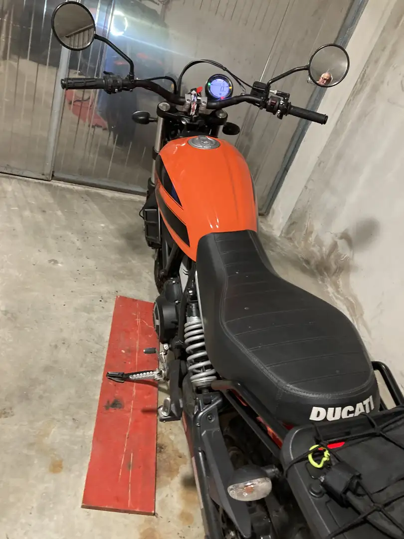 Ducati Scrambler sixty Arancione - 1