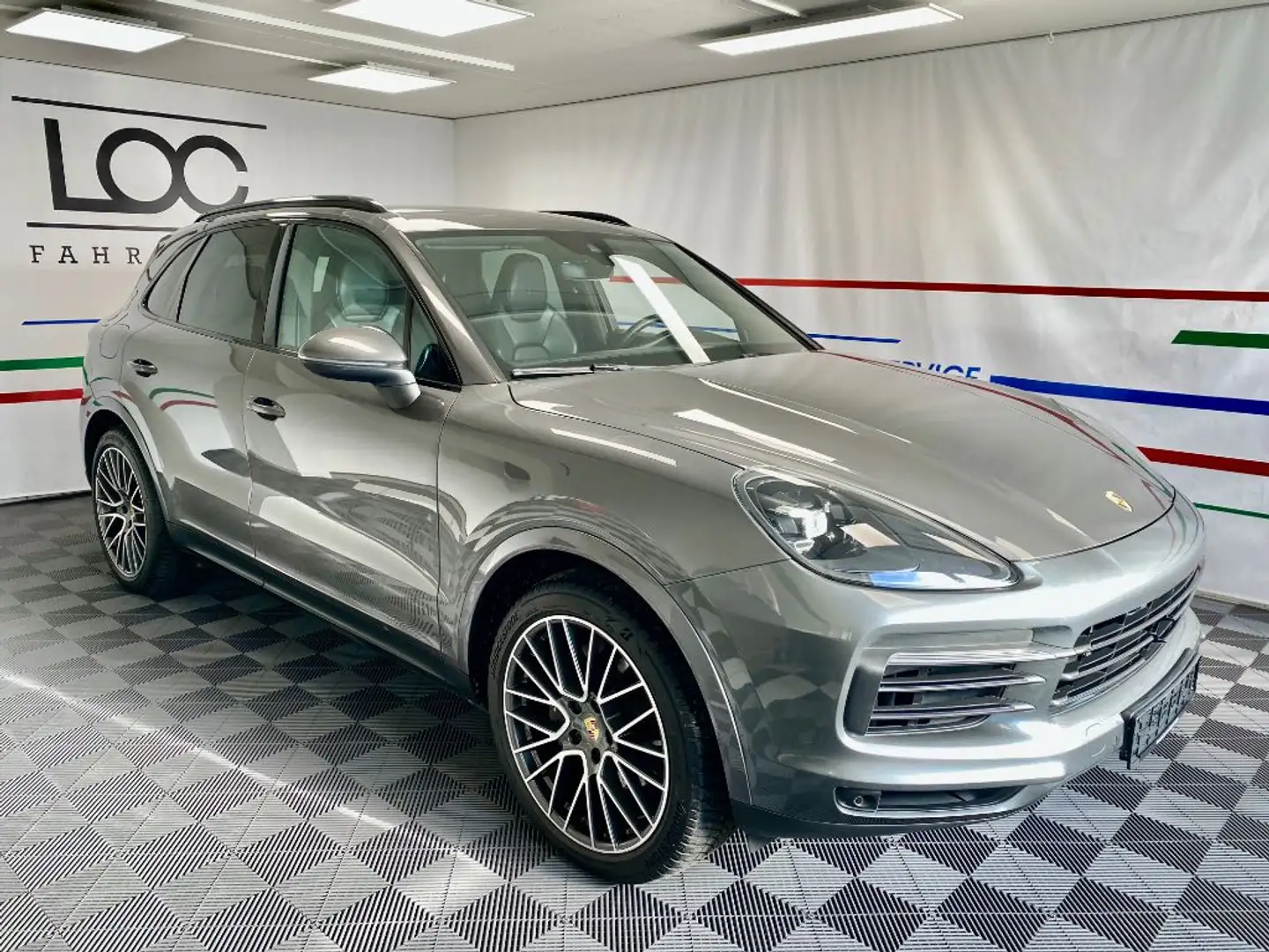 Porsche Cayenne Tiptronic S Exterieur schwarz Grau - 1
