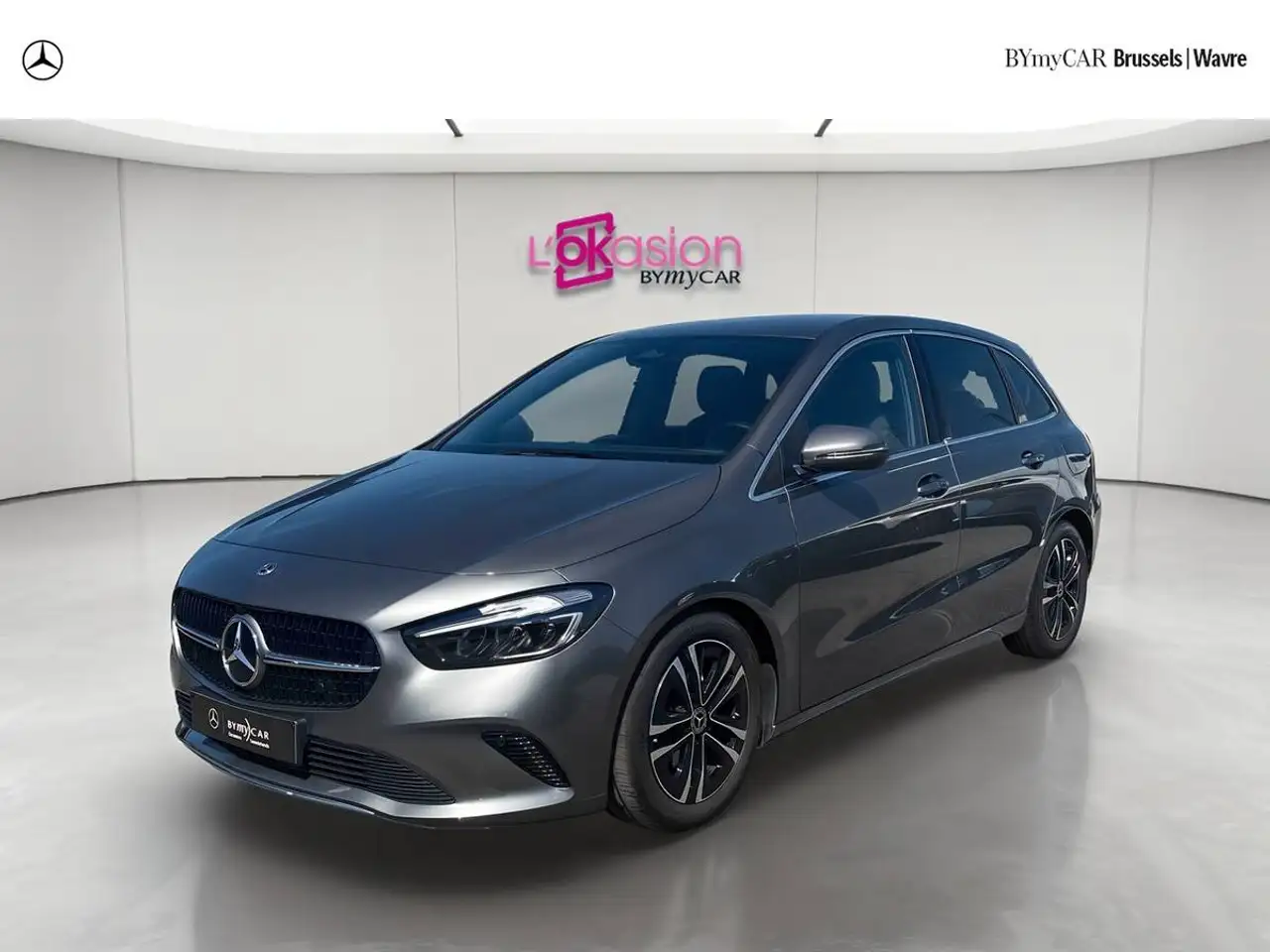 Mercedes-Benz B 180