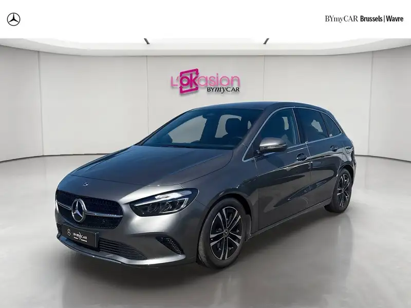 Mercedes-Benz B 180