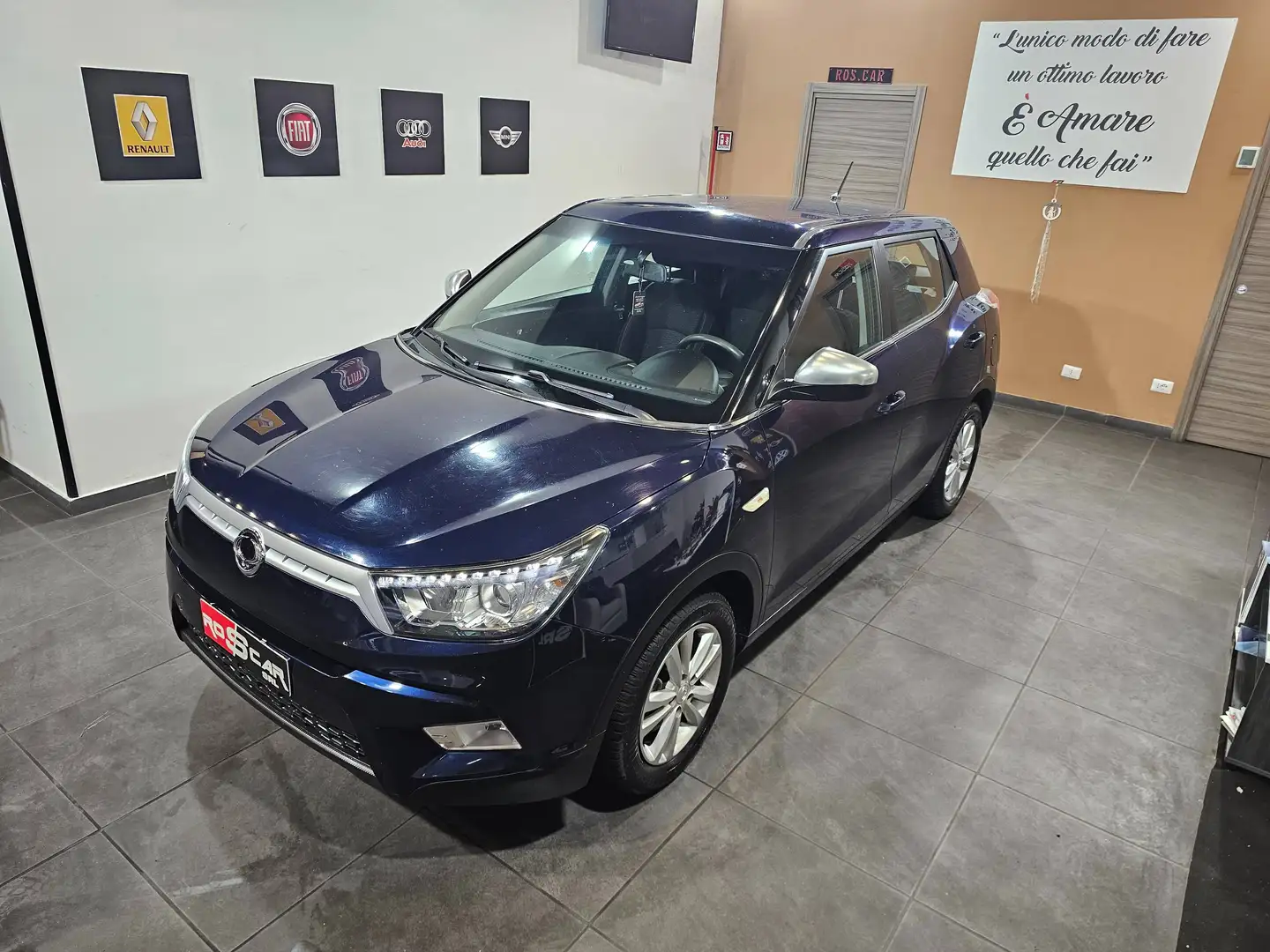 SsangYong Tivoli Tivoli 1.6 Go bi-fuel Gpl 2wd Blau - 2