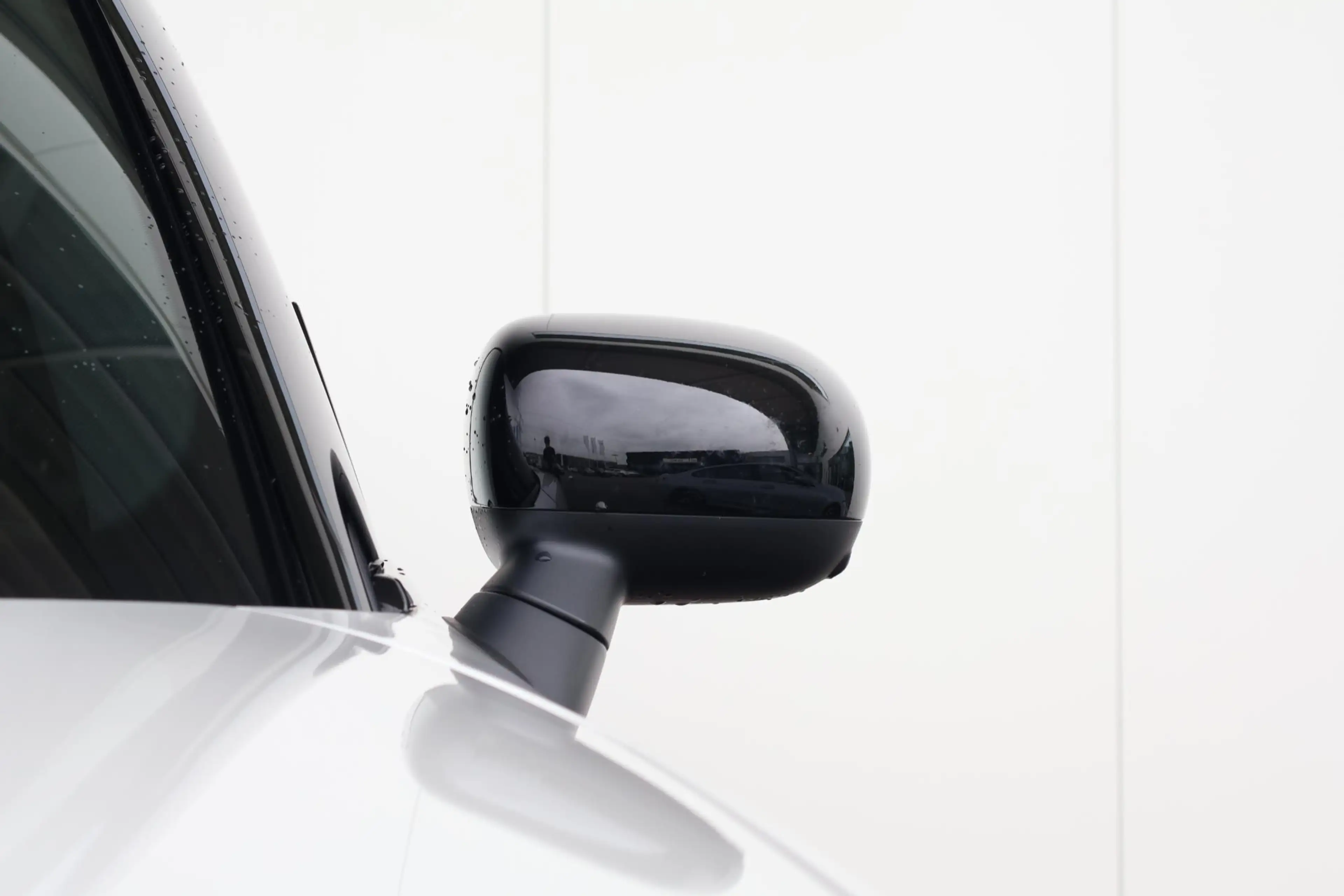 MINI John Cooper Works Countryman Mini E XL 66.5 kWh Comfort Access / Stuurwielrand — photo 4