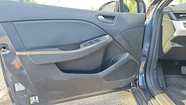 Renault Clio view 7
