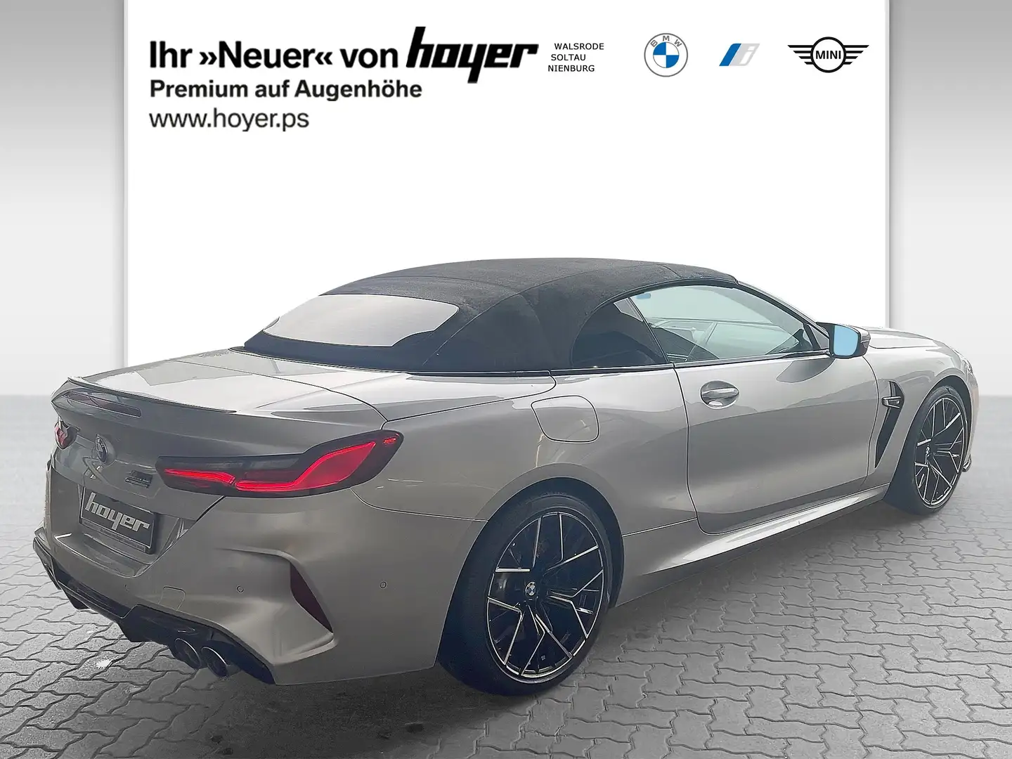 BMW M8 Cabrio US Import Night Vision B&W Surround Head-Up Silber - 2