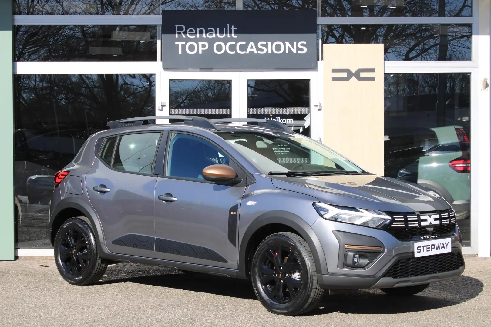 Dacia Sandero Stepway 1.1 TCe 110 Extreme | VOORRAAD VOORDEEL - 2