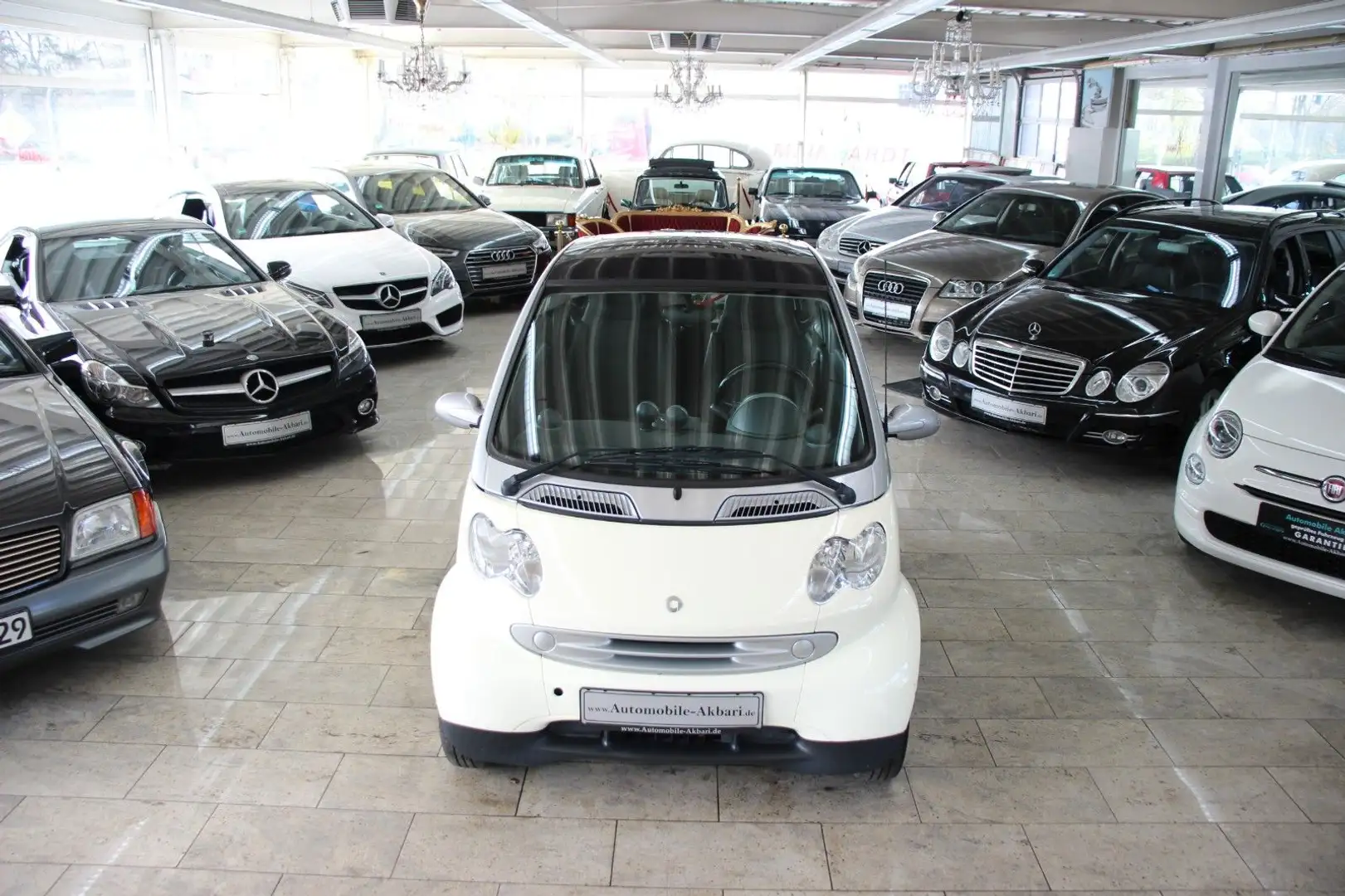smart forTwo fortwo coupe Basis Silber - 1