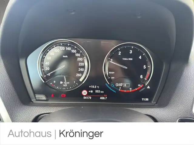 BMW 2 Series view 12