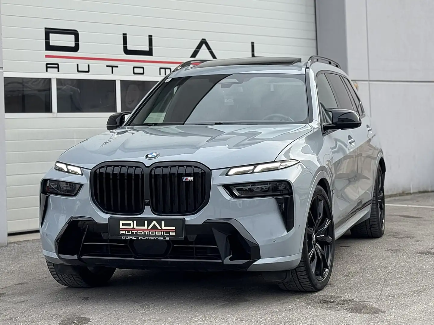 BMW X7 M 60i xDrive 48V Aut./SKY LOUNGE/B&W/AHK/LUFT/360° Szürke - 1