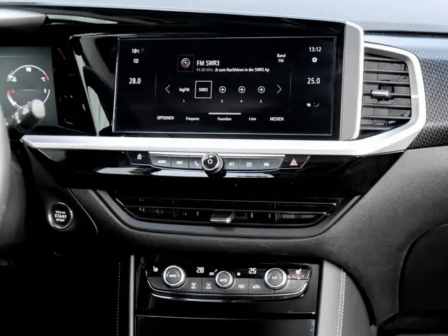 Opel Grandland view 8