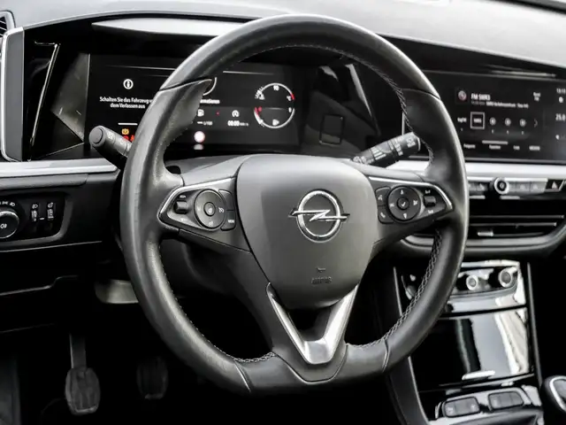 Opel Grandland view 9