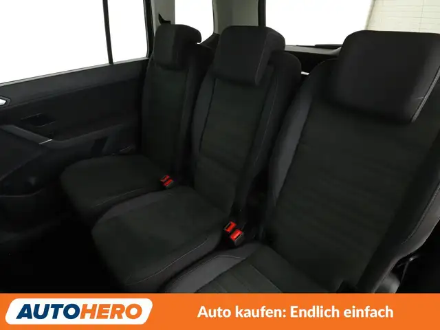 Volkswagen Touran view 14