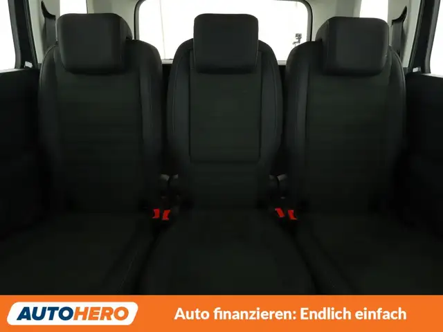 Volkswagen Touran view 16