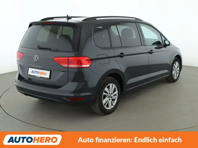 Volkswagen Touran view 6