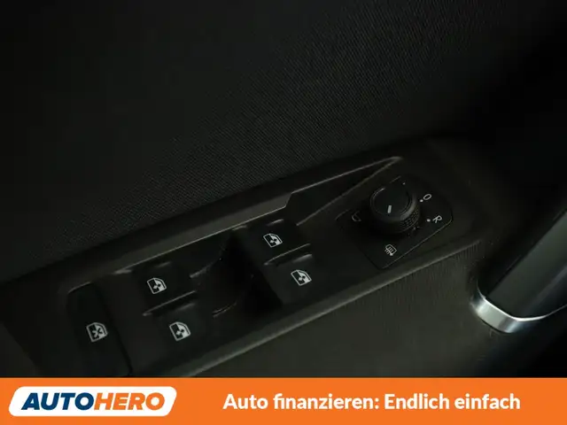 Volkswagen Touran view 25