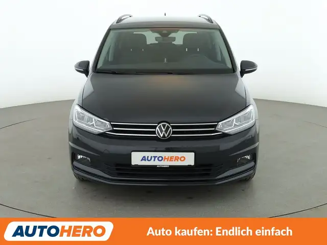 Volkswagen Touran view 9
