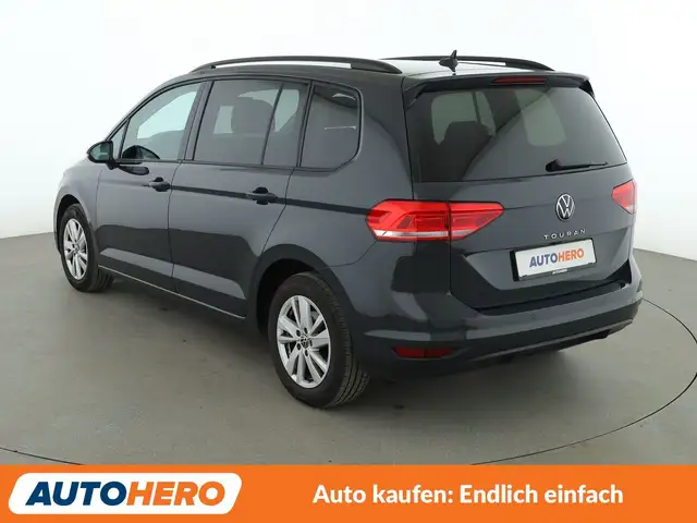Volkswagen Touran view 4