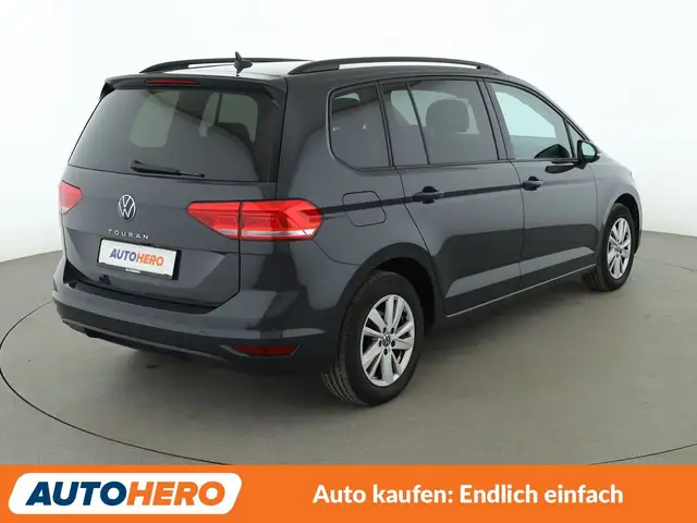 Volkswagen Touran view 6