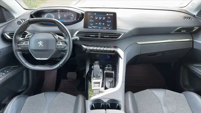 Peugeot 5008 view 11