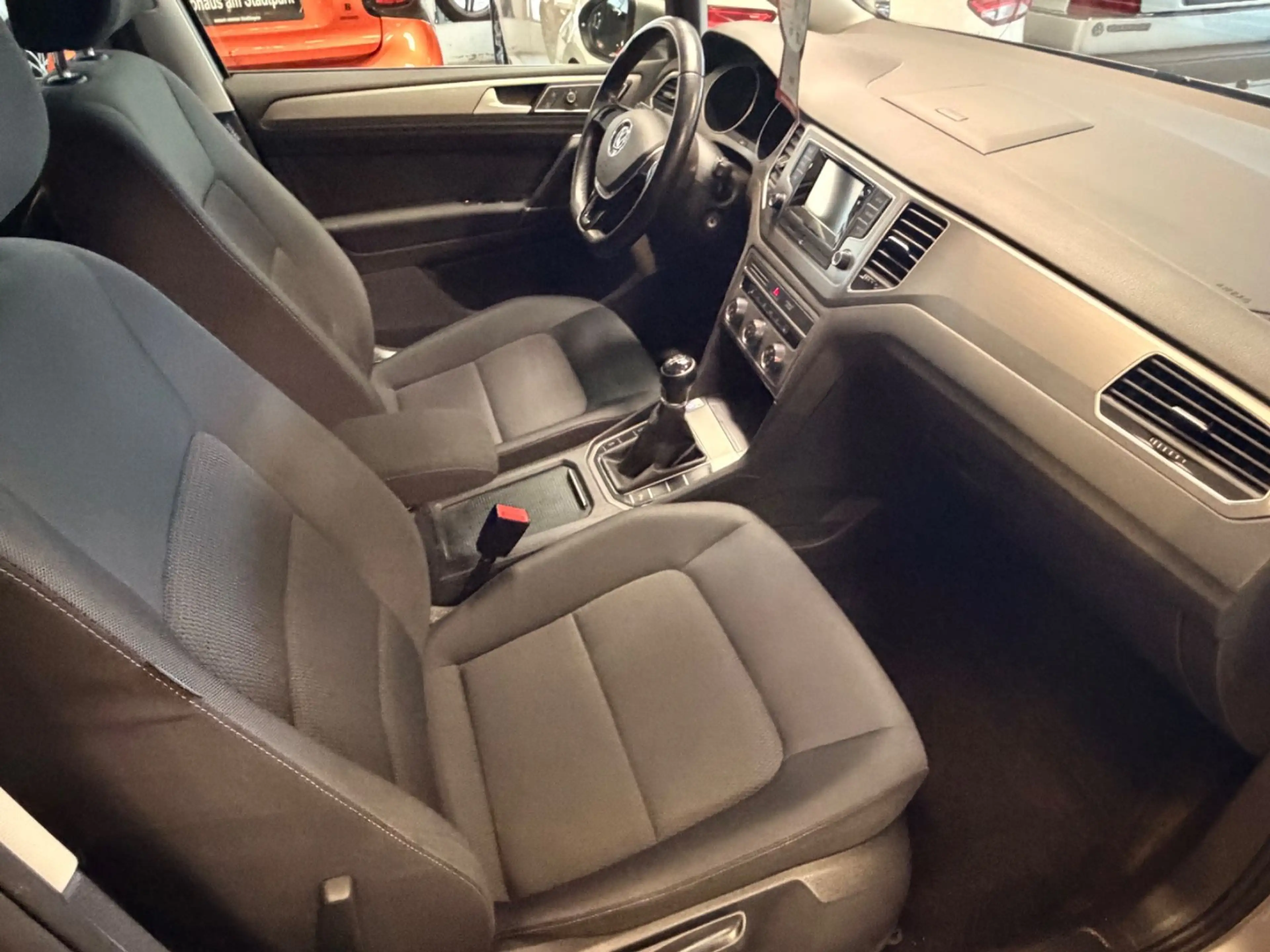 Volkswagen Golf Sportsvan Comfortline/PDC/SH/1.Hd/Garantie — photo 11