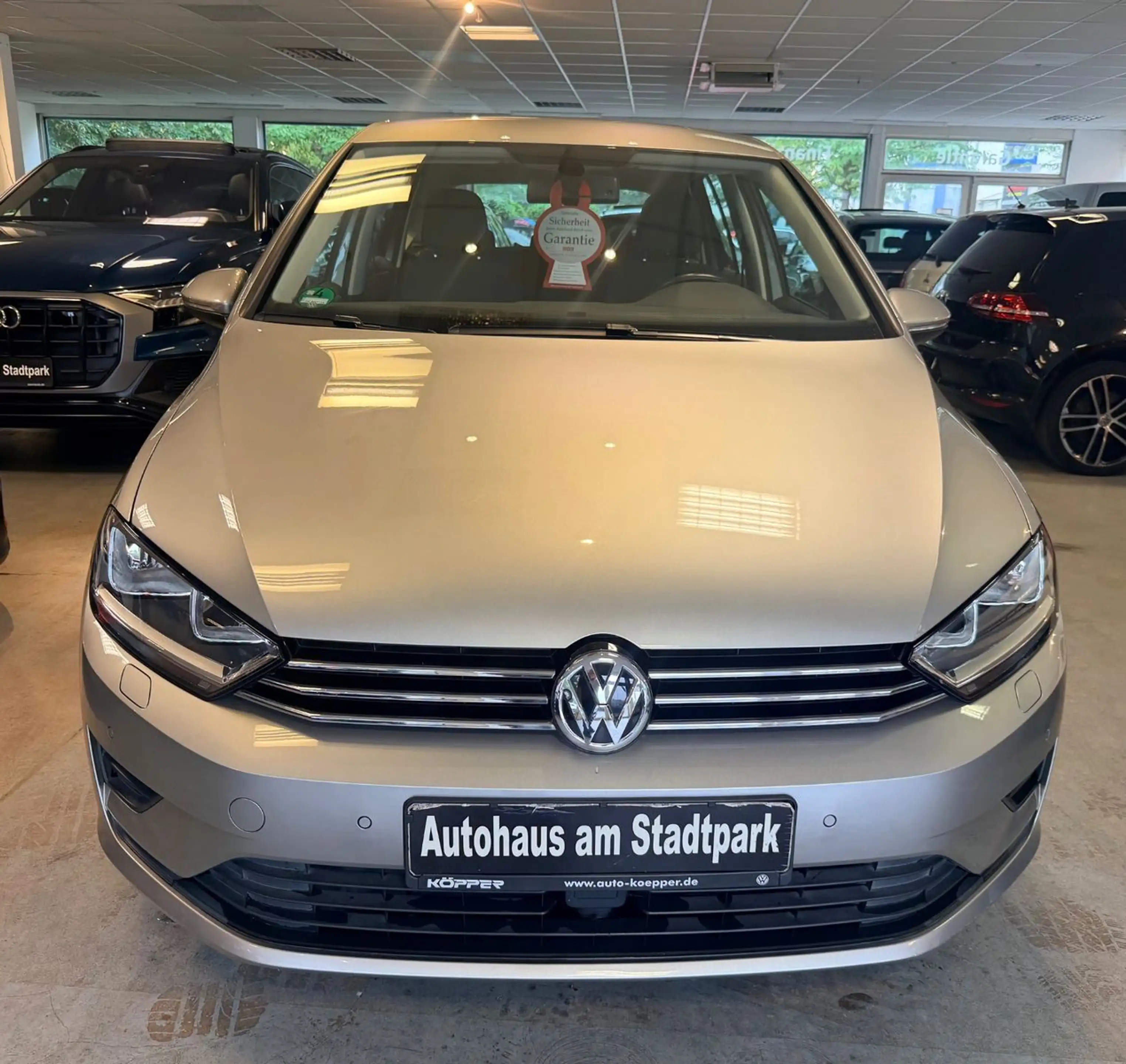 Volkswagen Golf Sportsvan Comfortline/PDC/SH/1.Hd/Garantie — photo 3
