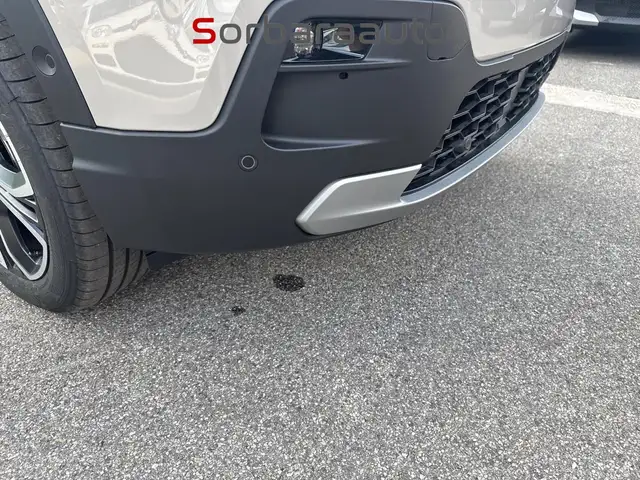 Jeep Avenger view 9