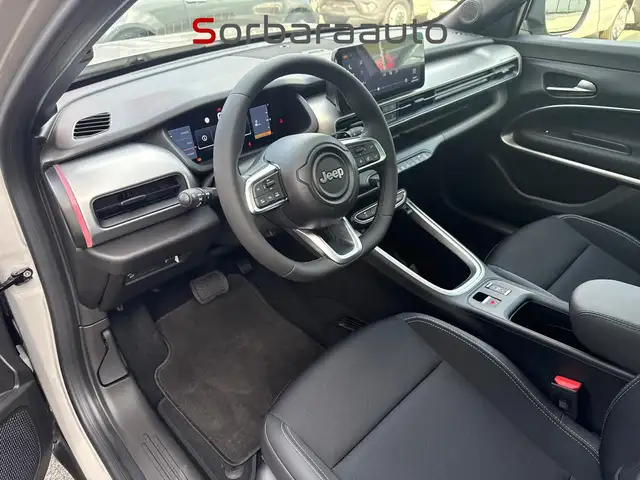 Jeep Avenger view 13