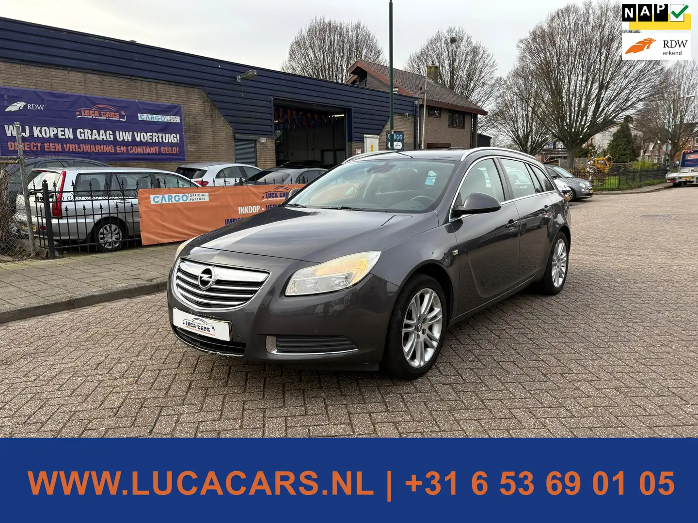 Opel Insignia Sports Tourer 1.6 T Business 2X SLEUTEL + BOEKJES! Grau - 1