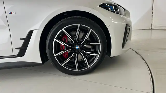 BMW i4 Gran Coupe xDrive40 Ansicht 7