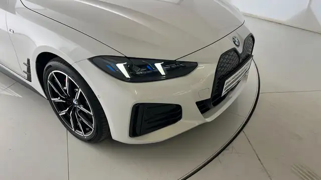 BMW i4 Gran Coupe xDrive40 Ansicht 22