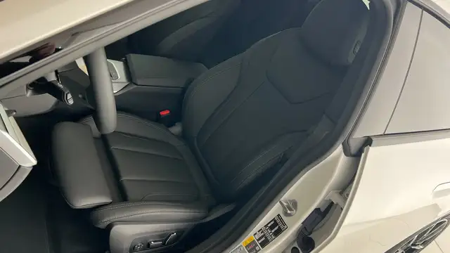 BMW i4 Gran Coupe xDrive40 Ansicht 21