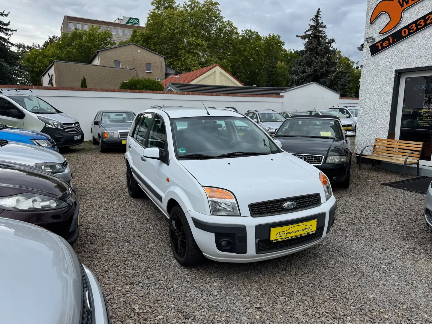 Ford Fusion Style, TÜV + Allwetterreifen NEU! Weiß - 2