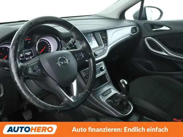 Opel Astra view 11