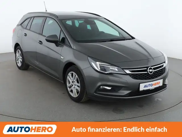 Opel Astra view 8