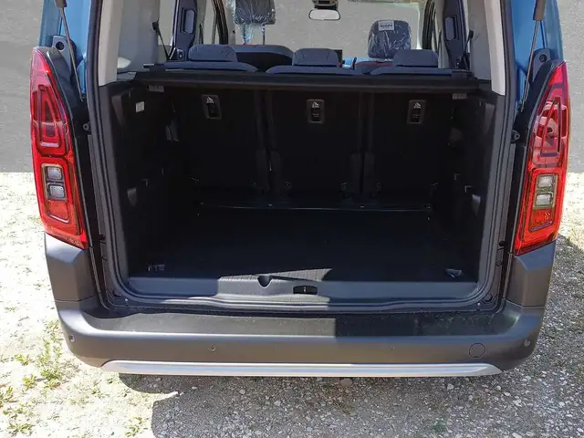 Citroen Berlingo view 5